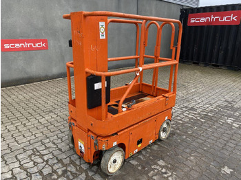 Vertical mast lift SNORKEL