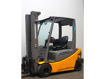 Electric forklift JUNGHEINRICH EFG