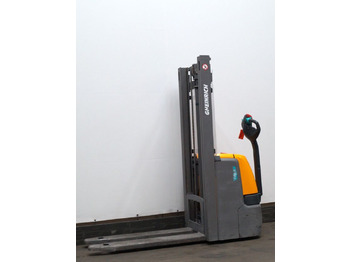 Stacker JUNGHEINRICH EJC