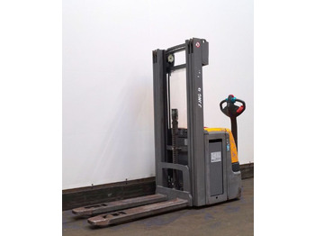 Stacker JUNGHEINRICH EJC