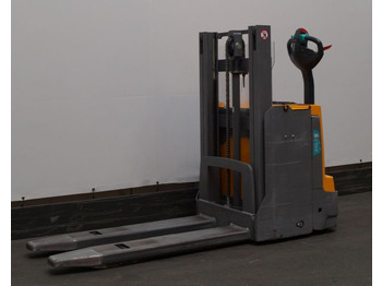 Stacker JUNGHEINRICH EJD