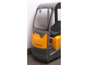 Tow tractor Jungheinrich EZS570: picture 3