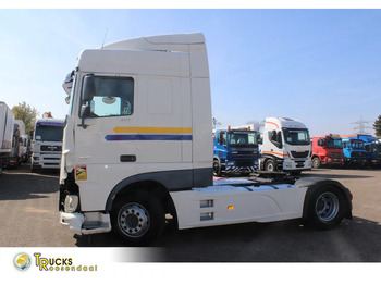 Tractor unit DAF XF 106 460