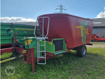 Forage mixer wagon STRAUTMANN