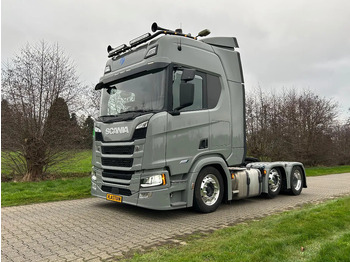 Tractor unit SCANIA R 560