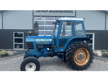 Farm tractor FORD