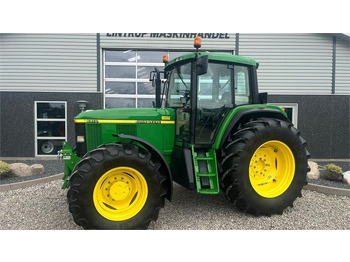 Farm tractor JOHN DEERE 6910