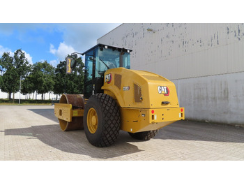 Compactor Caterpillar CS66B: picture 4