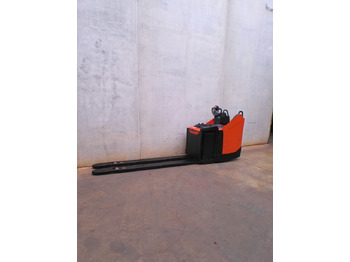 Pallet truck BT LPE 250 2350x550mm: picture 2