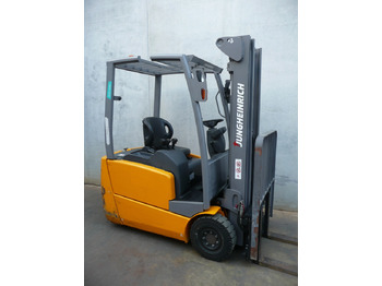 Electric forklift JUNGHEINRICH EFG