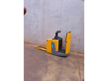 Pallet truck JUNGHEINRICH ERE