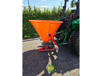 Fertilizer spreader
