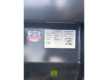 Loader bucket GIANT
