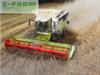 Combine harvester CLAAS