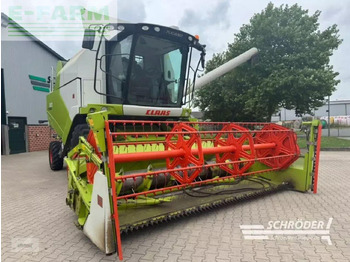 Combine harvester CLAAS Tucano 320