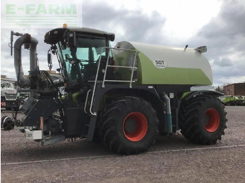 Self-propelled sprayer CLAAS Xerion 3800