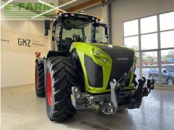 Farm tractor CLAAS Xerion 4000