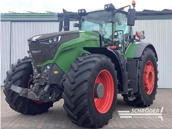 Farm tractor FENDT 1050 Vario