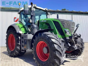 Farm tractor FENDT 824 Vario