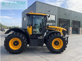 Farm tractor JCB Fastrac 4220