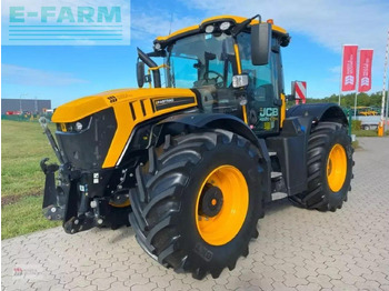 Farm tractor JCB Fastrac 4220