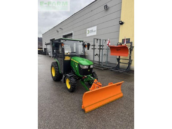 Farm tractor John Deere 3025e: picture 4
