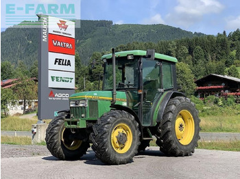 Farm tractor JOHN DEERE