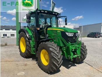 Farm tractor John Deere 6110R: picture 4