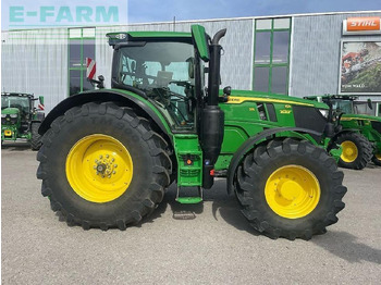 Farm tractor JOHN DEERE 6R 215