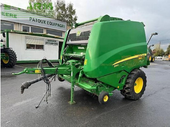Square baler JOHN DEERE
