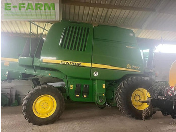 Combine harvester JOHN DEERE T560
