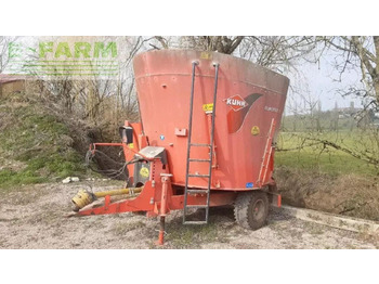 Livestock equipment KUHN