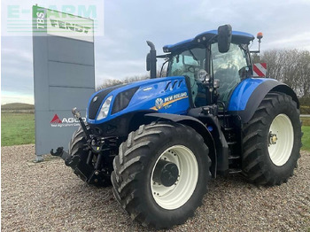Farm tractor NEW HOLLAND T7