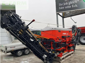 Fertilizer spreader RAUCH