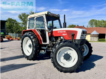 Farm tractor STEYR 900 series