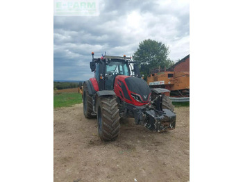 Farm tractor VALTRA T-series