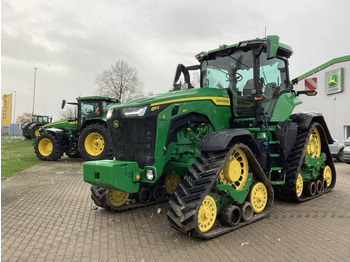 Farm tractor JOHN DEERE