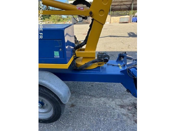 Leasing of  NACELLE ELEVATRICE COMPACTE pour 2 personnes max NACELLE ELEVATRICE COMPACTE pour 2 personnes max: picture 1