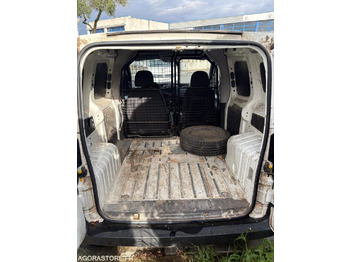 Small van PEUGEOT BIPPER MOTEUR HS 2013 DIESEL 109297KM CP-759-XA N°VIN:VF3AAFHZOD8375606: picture 5 Small van PEUGEOT BIPPER MOTEUR HS 2013 DIESEL 109297KM CP-759-XA N°VIN:VF3AAFHZOD8375606: picture 5