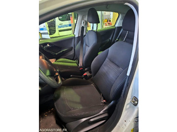 Car Peugeot 208 - 2014 - 120117kms - DK 618 CZ: picture 5
