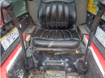 Skid steer loader Bobcat S130: picture 5
