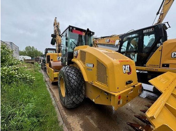 Compactor CAT CS 66B: picture 3
