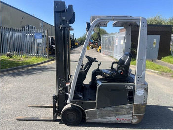 Electric forklift TCM