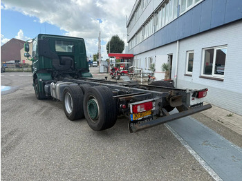 Cab chassis truck DAF CF 400 6X2 EURO 6 - ONLY 689.209 KM + STEERING AXLE: picture 5