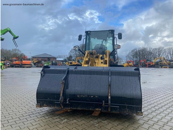 Wheel loader CAT 907 M: picture 3