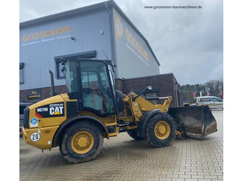Wheel loader CAT 907 M: picture 2