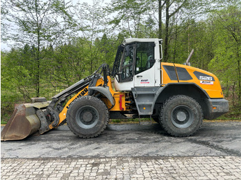 Wheel loader LIEBHERR L 526