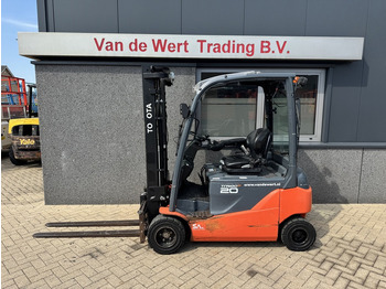 Electric forklift TOYOTA