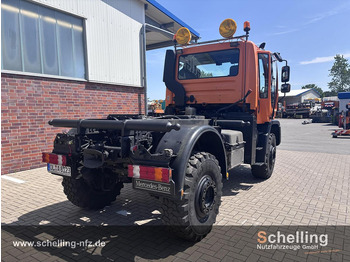 Truck Mercedes-Benz U500: picture 3
