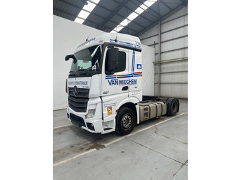 Tractor unit MERCEDES-BENZ Actros 1842